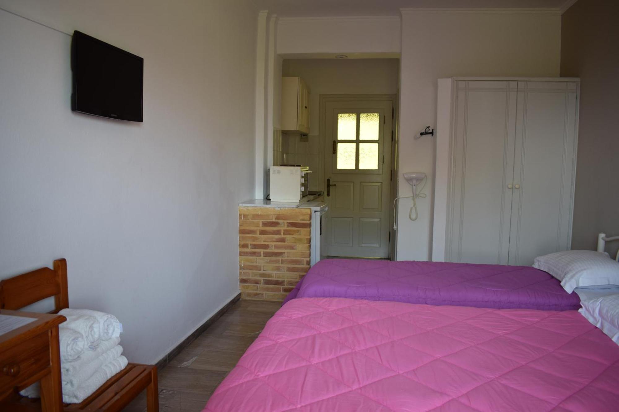 Rising Sun Apartments & Studios Benitses  Kamer foto